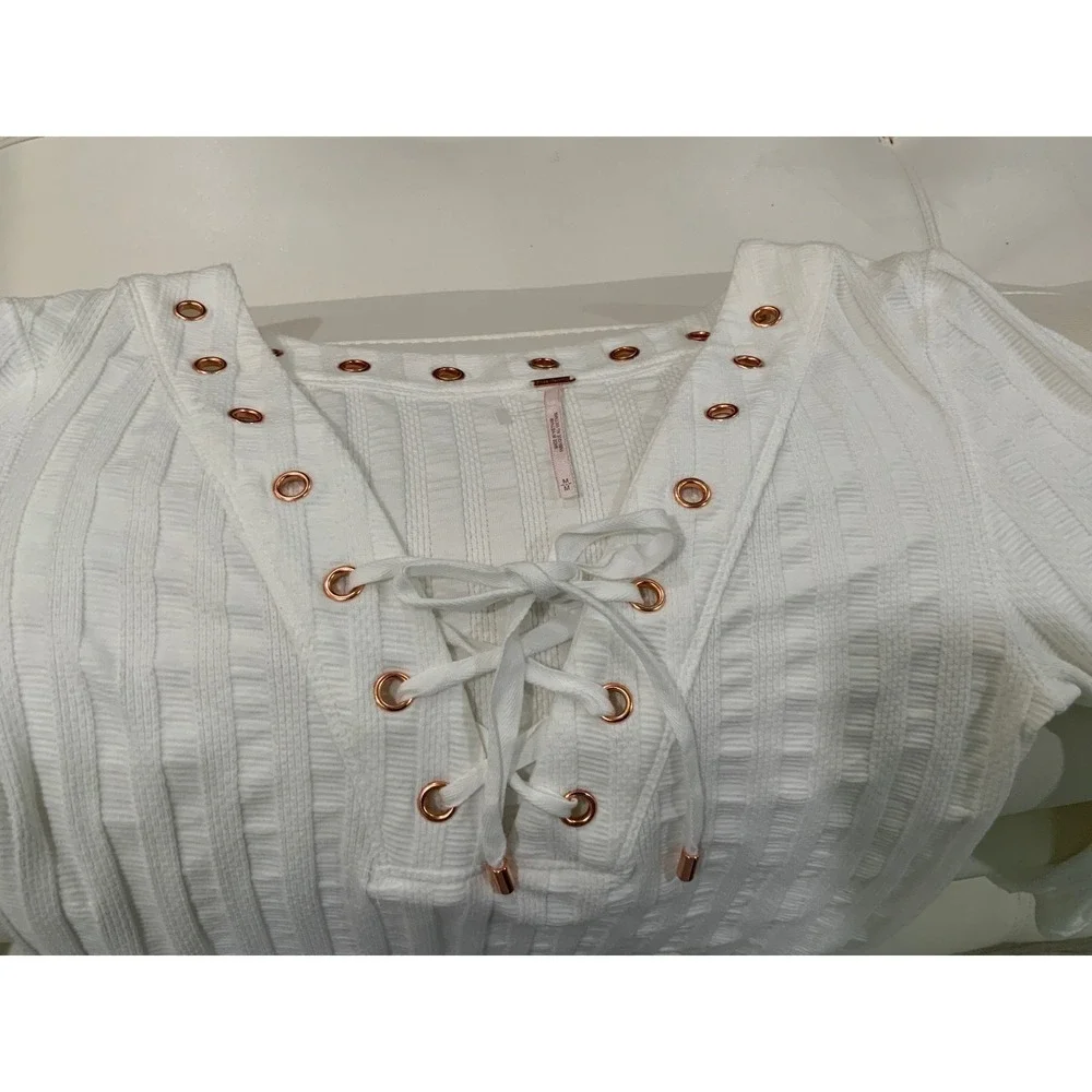 Free People White Ribbed Lace Up Long Sleeve Top Shirt Metal Eyelets M